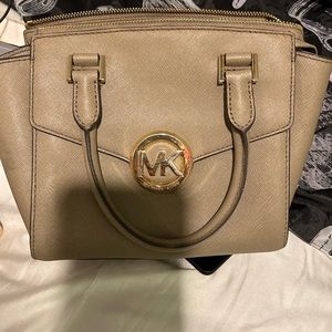 Like new everyday tote M. KORS